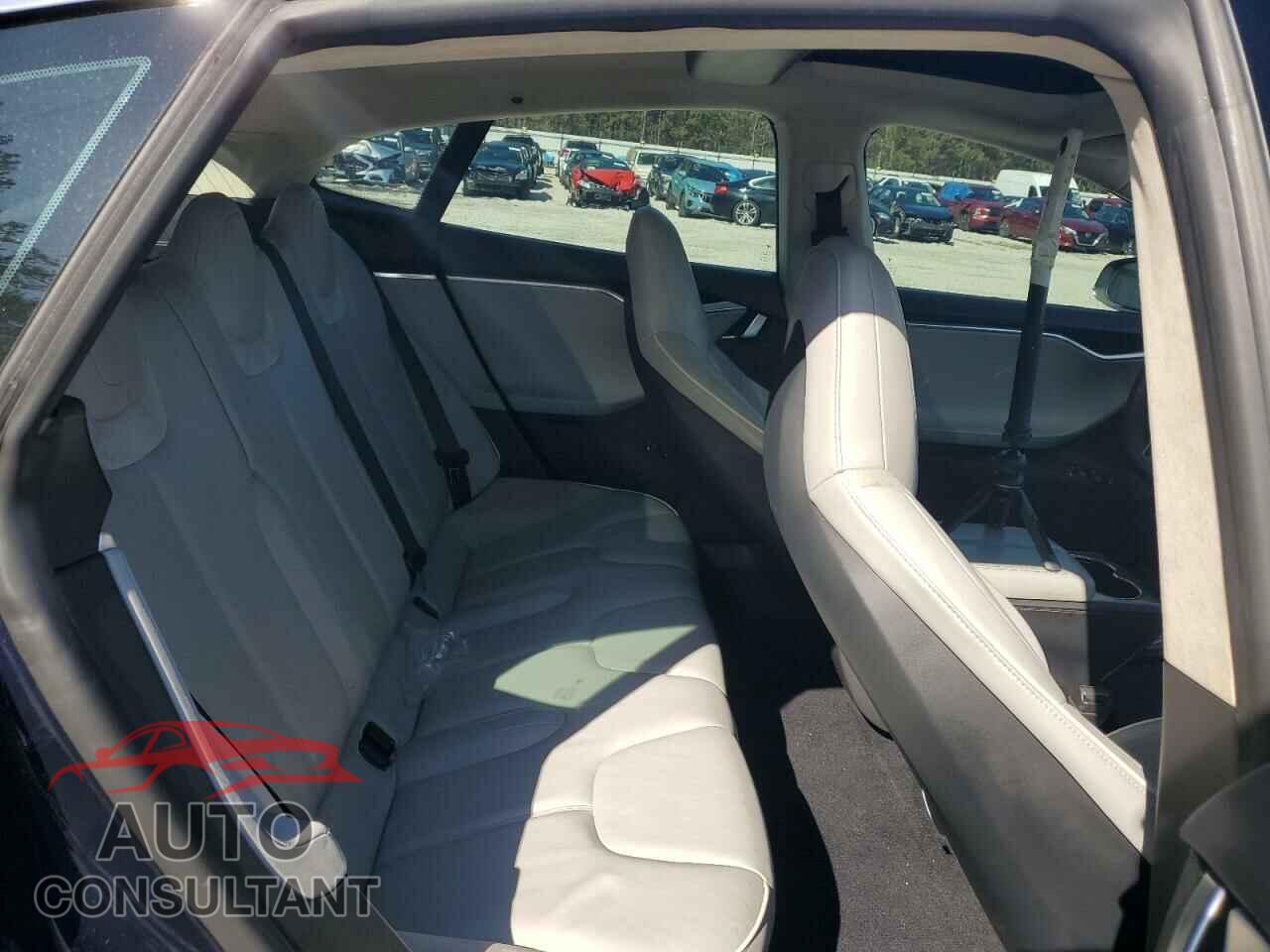 TESLA MODEL S 2013 - 5YJSA1DP6DFP22583