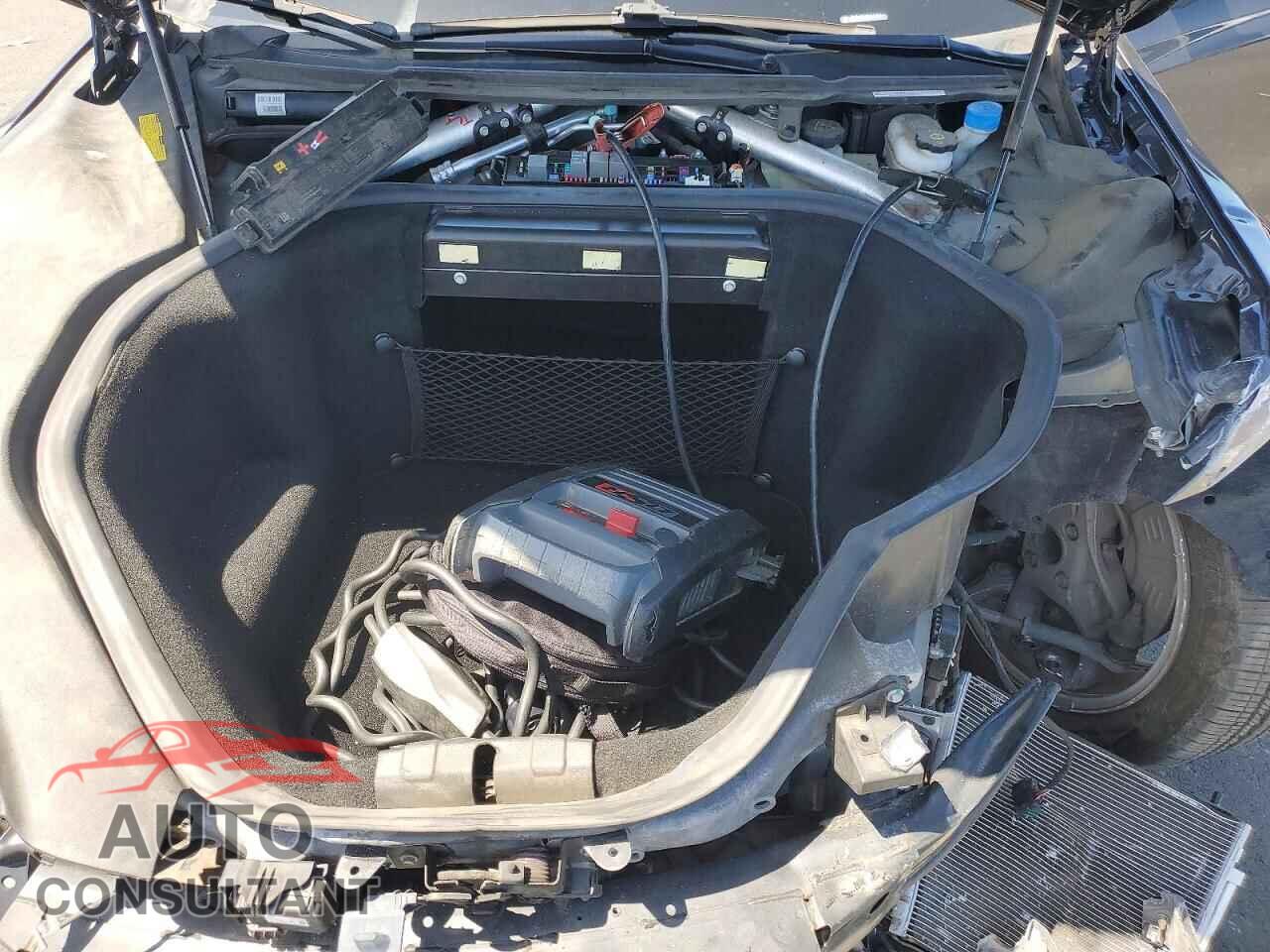 TESLA MODEL S 2015 - 5YJSA1E11FF118811