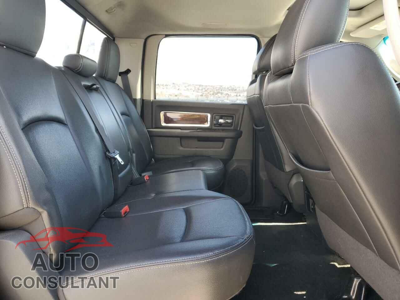 DODGE RAM 1500 2012 - 1C6RD7NT6CS152355
