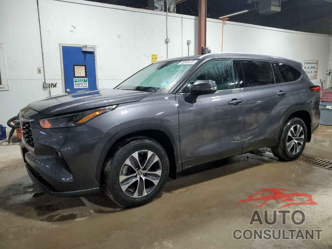 TOYOTA HIGHLANDER 2022 - 5TDHZRBH4NS571821