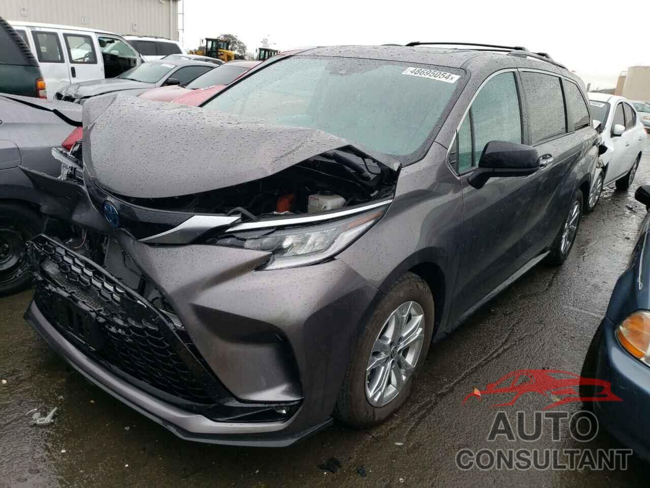 TOYOTA SIENNA 2022 - 5TDDSKFC9NS064759