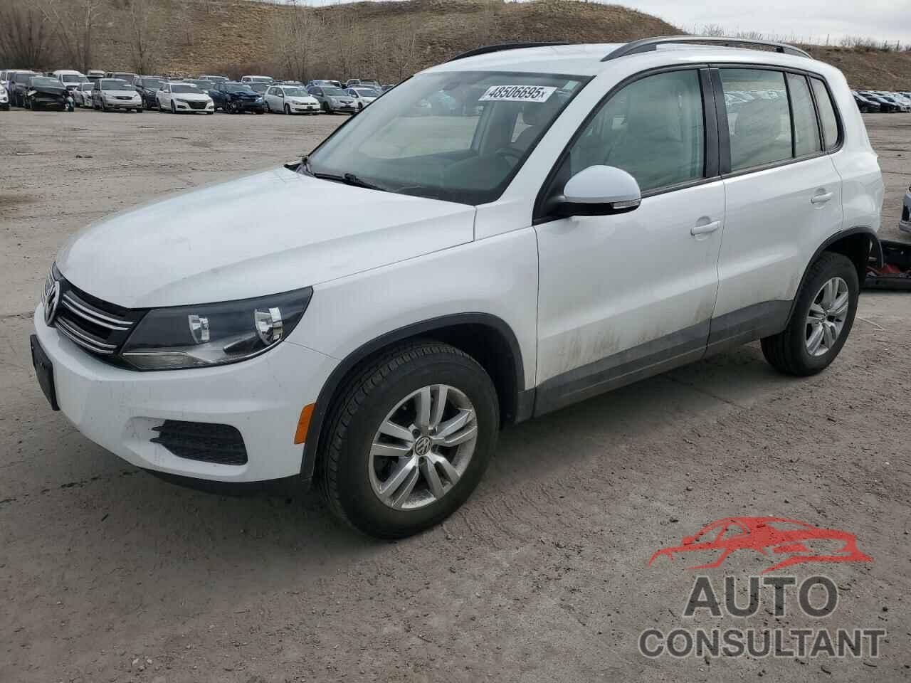 VOLKSWAGEN TIGUAN 2016 - WVGBV7AXXGW031354