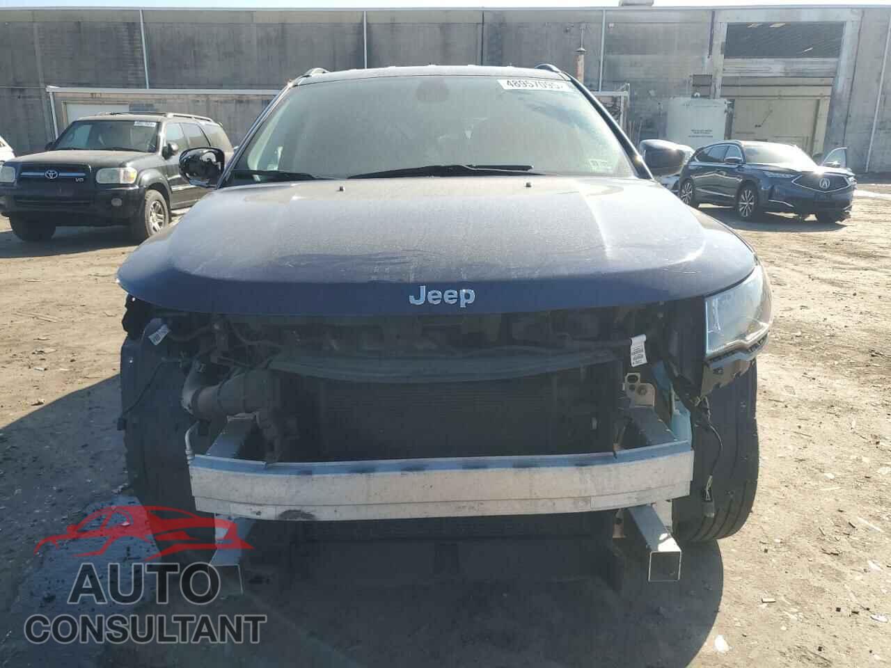 JEEP COMPASS 2018 - 3C4NJDBB4JT402052