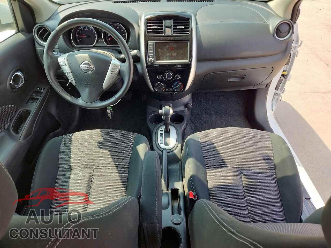 NISSAN VERSA 2019 - 3N1CN7AP3KL819581