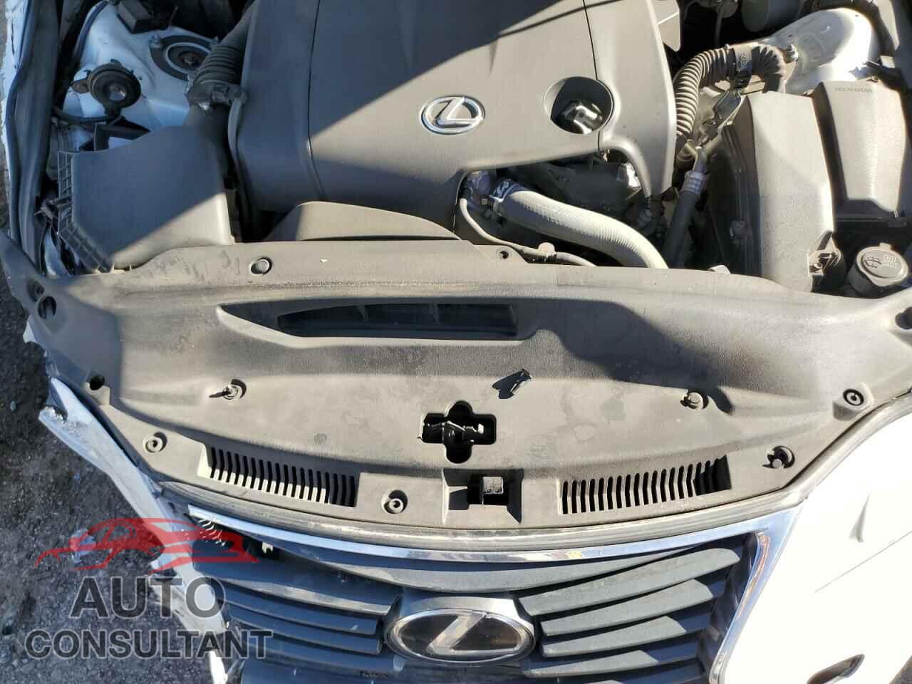 LEXUS IS 2014 - JTHBF1D21E5012000