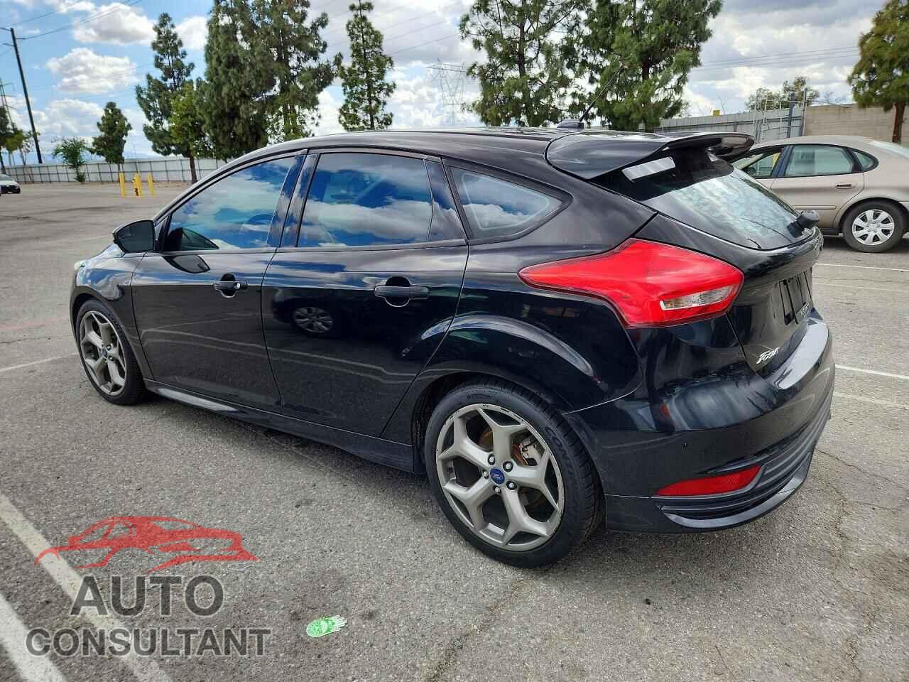 FORD FOCUS 2017 - 1FADP3L91HL296087