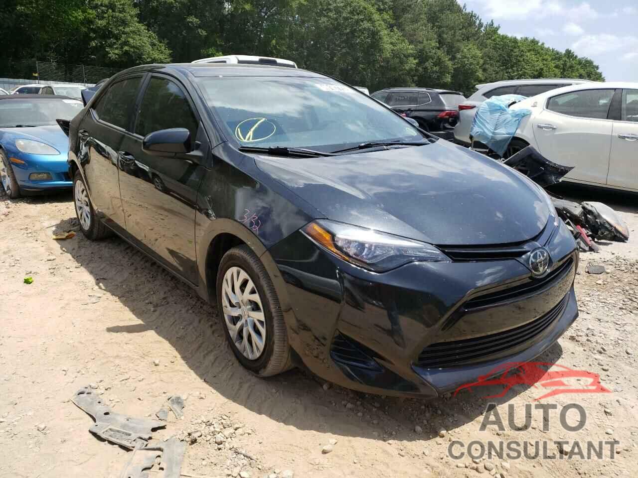 TOYOTA COROLLA 2018 - 5YFBURHEXJP831241