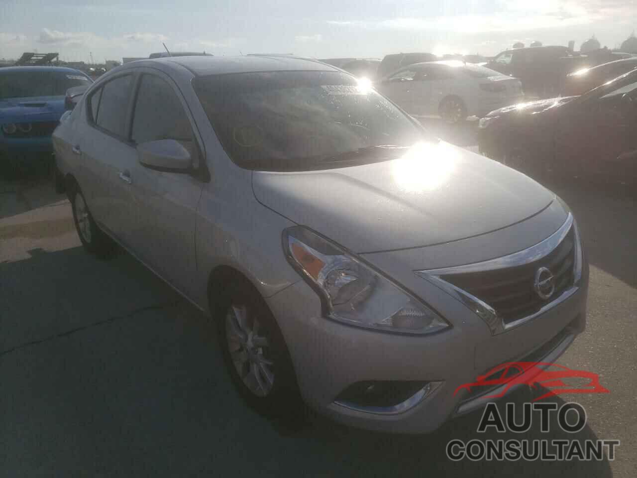NISSAN VERSA 2018 - 3N1CN7AP6JL844893