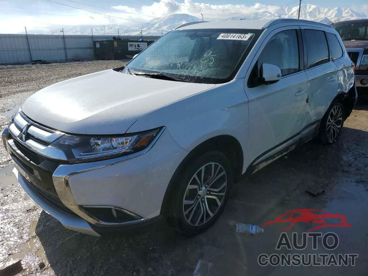 MITSUBISHI OUTLANDER 2018 - JA4AD3A35JZ045896