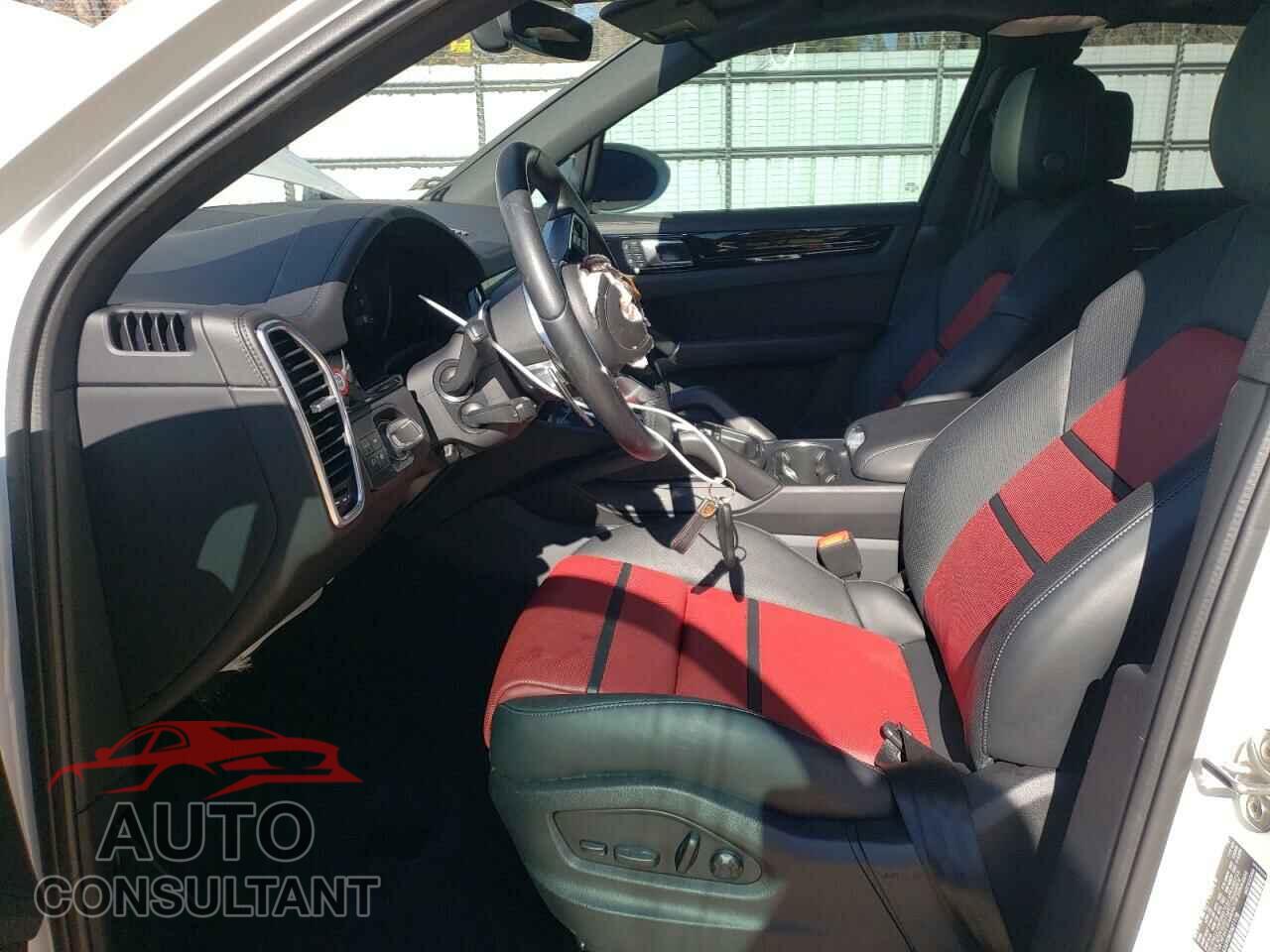 PORSCHE CAYENNE 2022 - WP1AA2AY0NDA01178