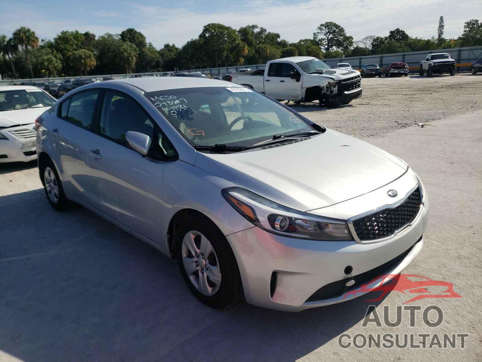 KIA FORTE 2018 - 3KPFL4A70JE174700