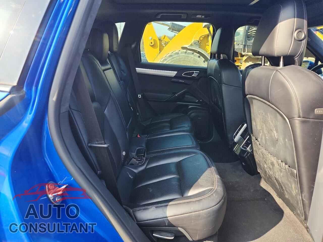 PORSCHE CAYENNE 2017 - WP1AD2A20HLA83510