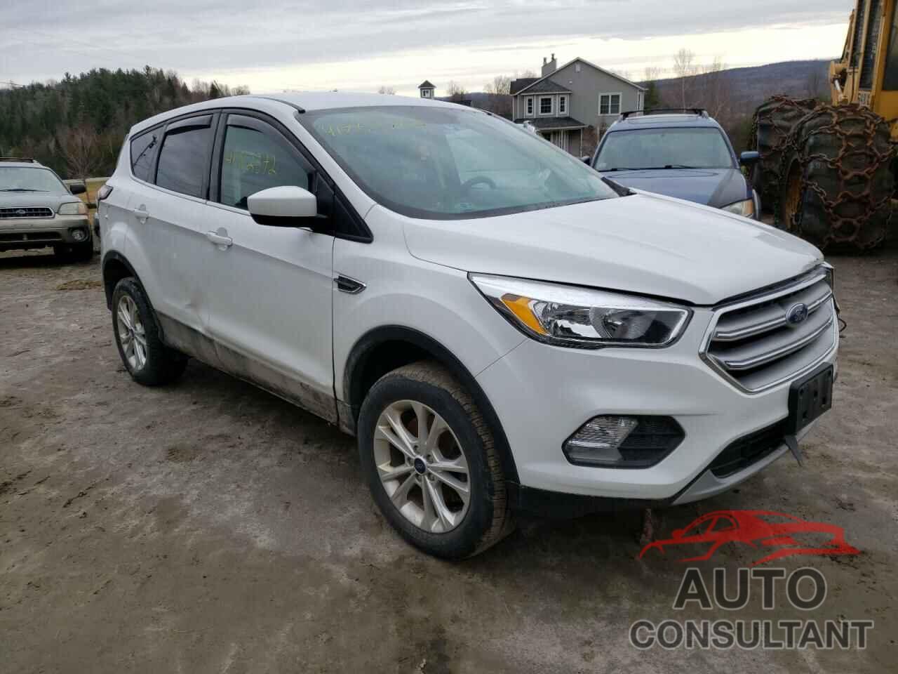 FORD ESCAPE 2017 - 1FMCU9GDXHUE81924