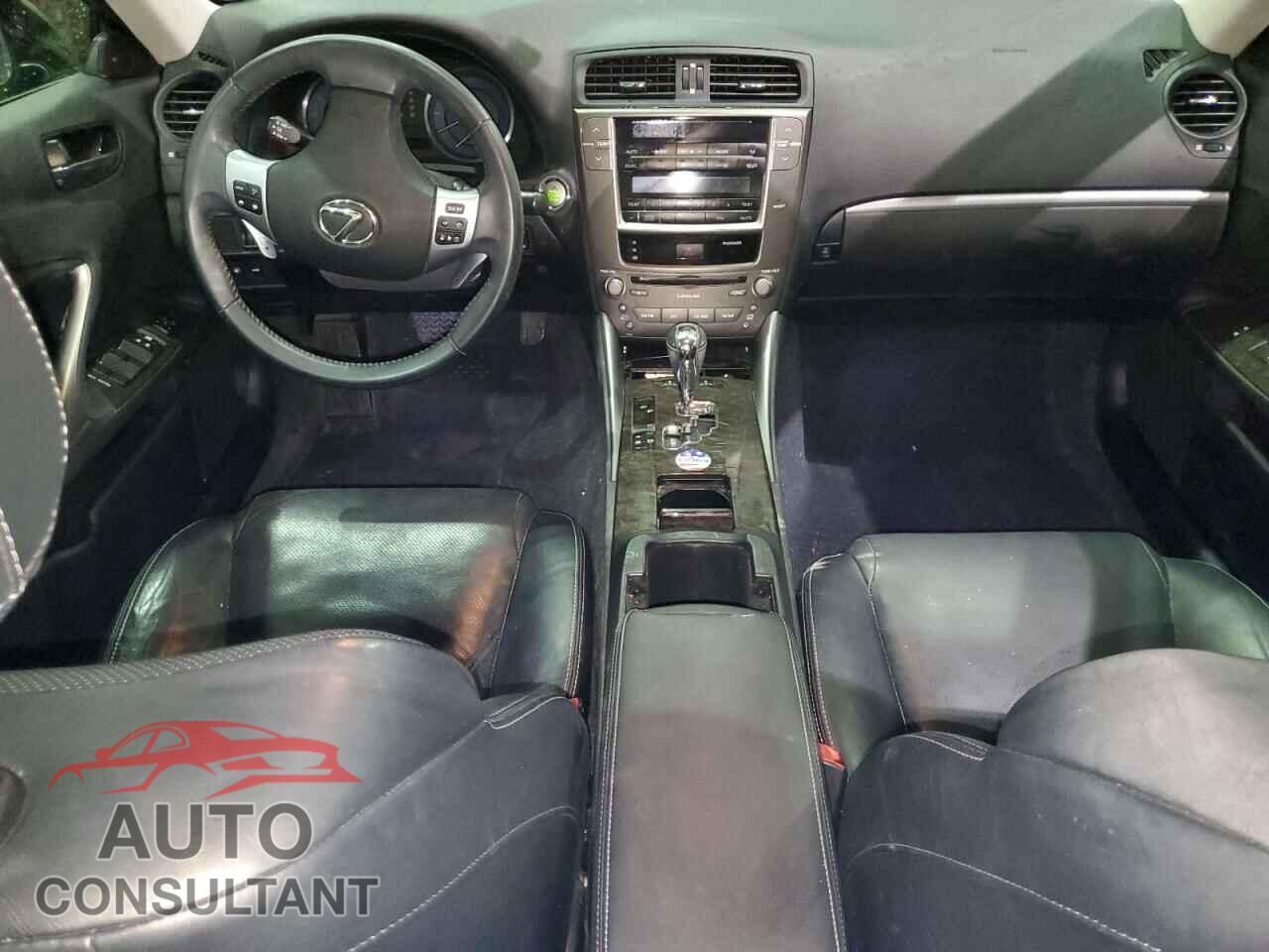 LEXUS IS 2011 - JTHCF5C27B5046418