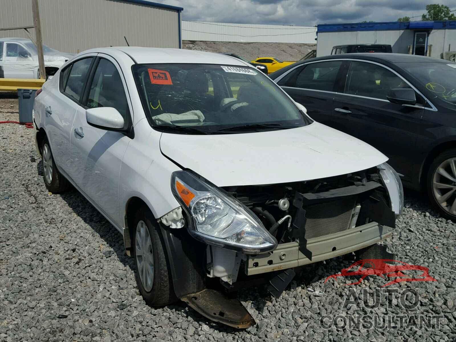 NISSAN VERSA 2017 - 3N1CN7AP1HL833424