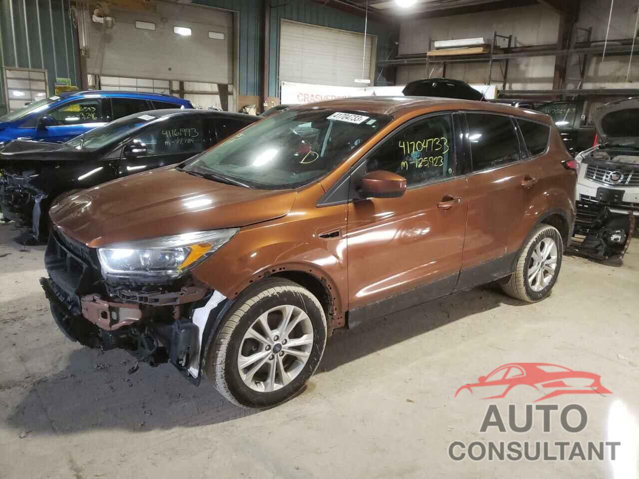 FORD ESCAPE 2017 - 1FMCU9G90HUC52504