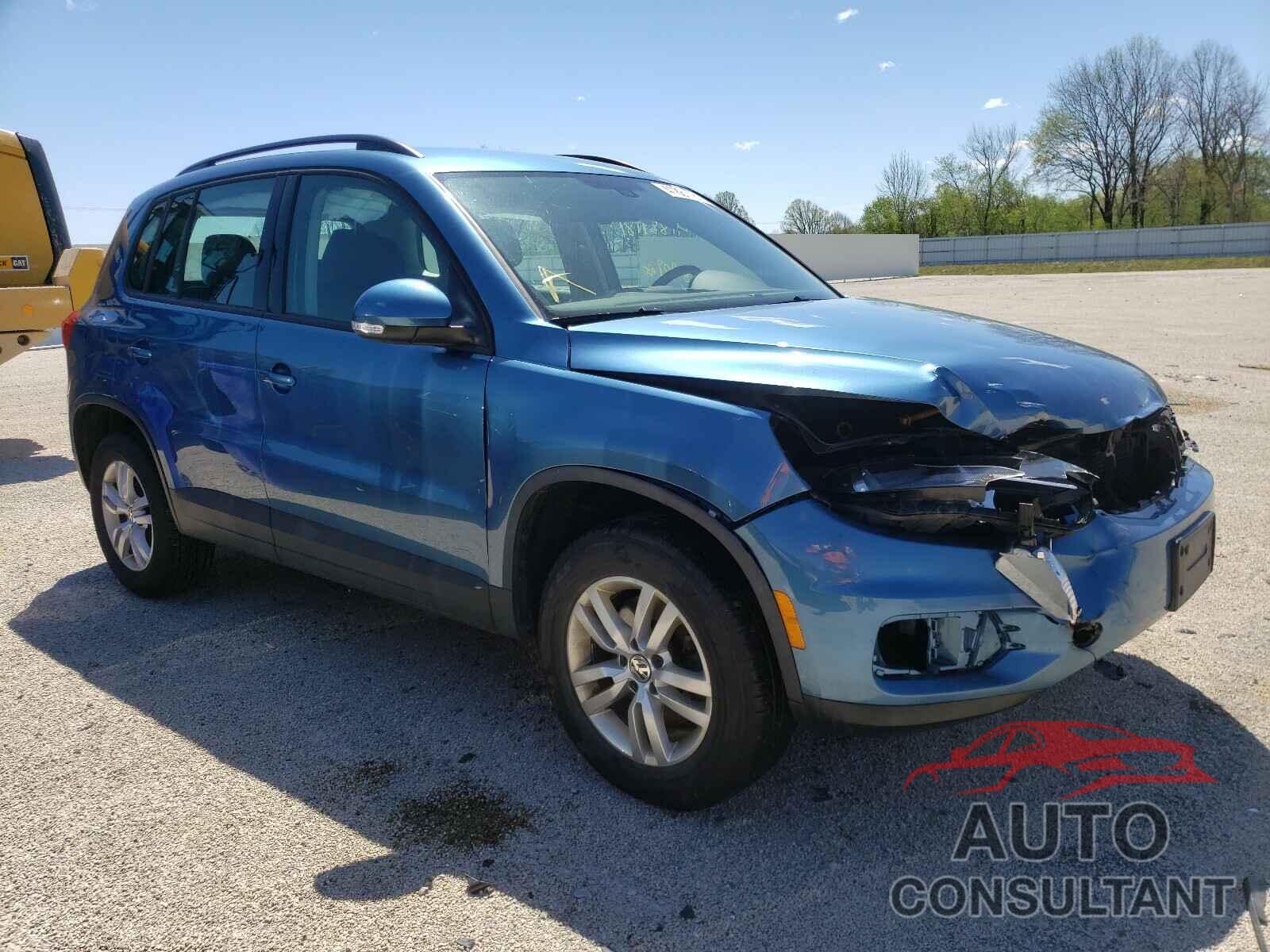 VOLKSWAGEN TIGUAN 2017 - WVGAV7AX2HK015167