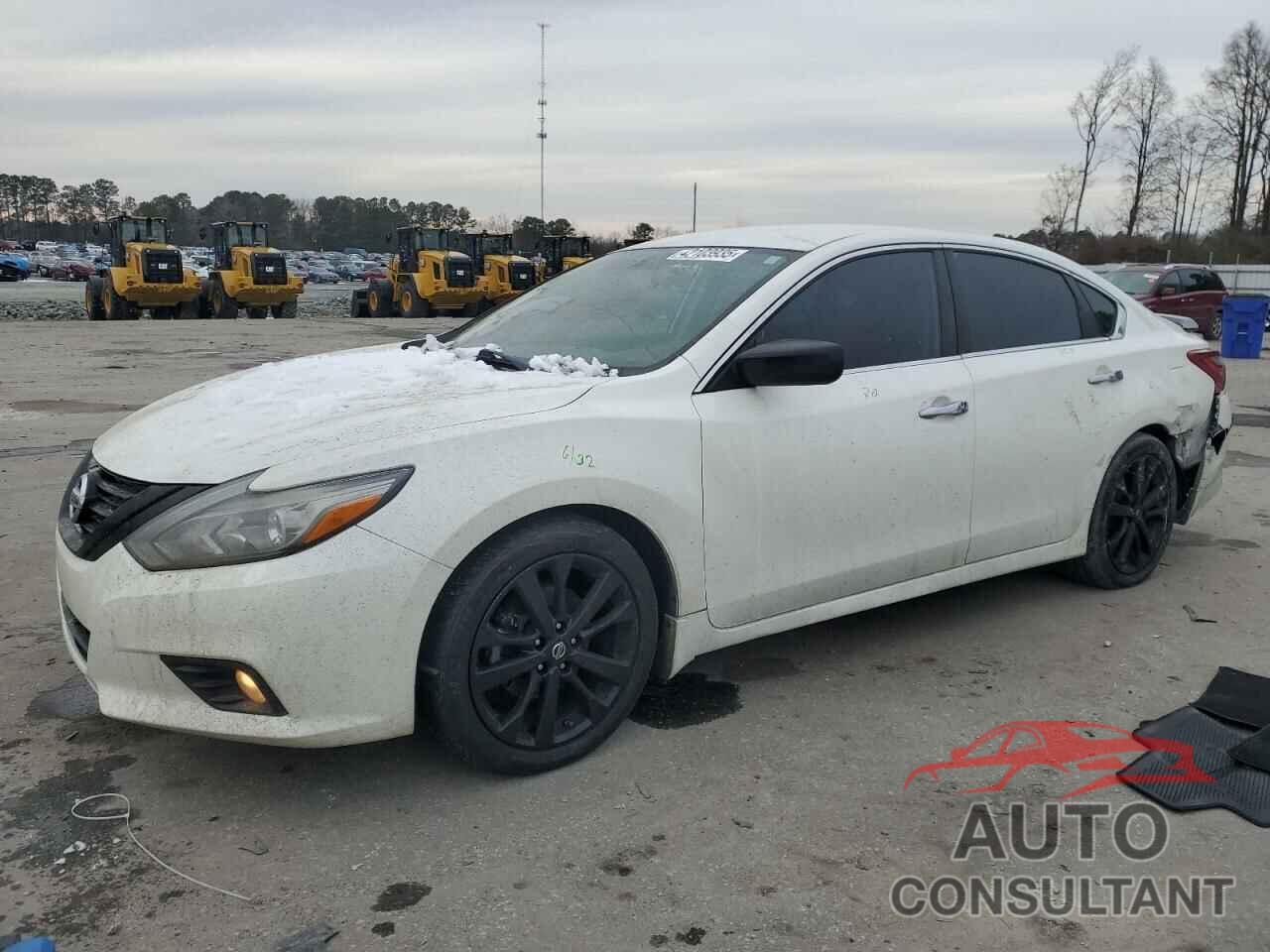 NISSAN ALTIMA 2018 - 1N4AL3AP8JC239648