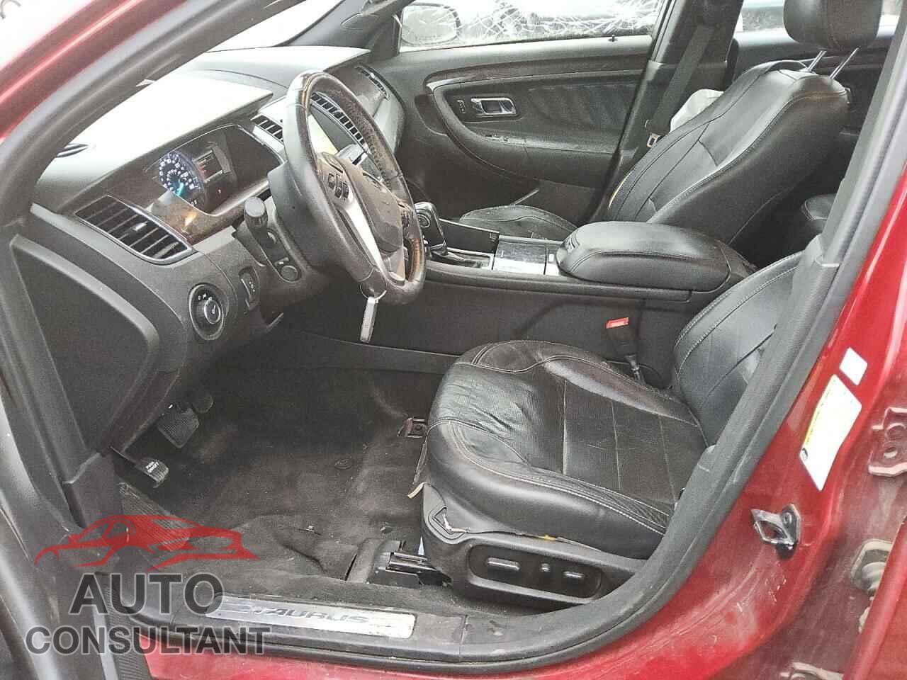 FORD TAURUS 2017 - 1FAHP2F82HG104666