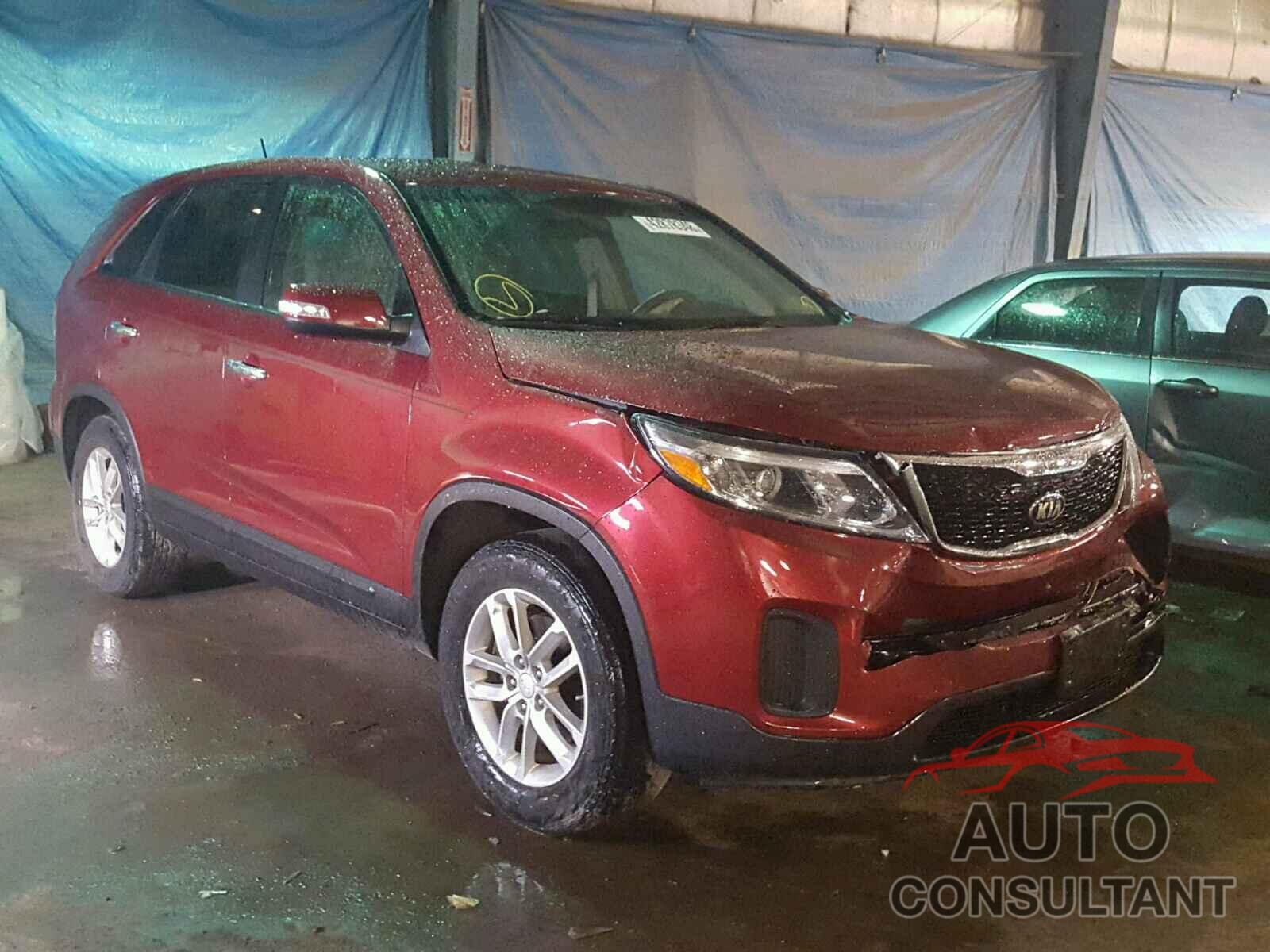 KIA SORENTO LX 2015 - 5XYKT3A6XFG618949