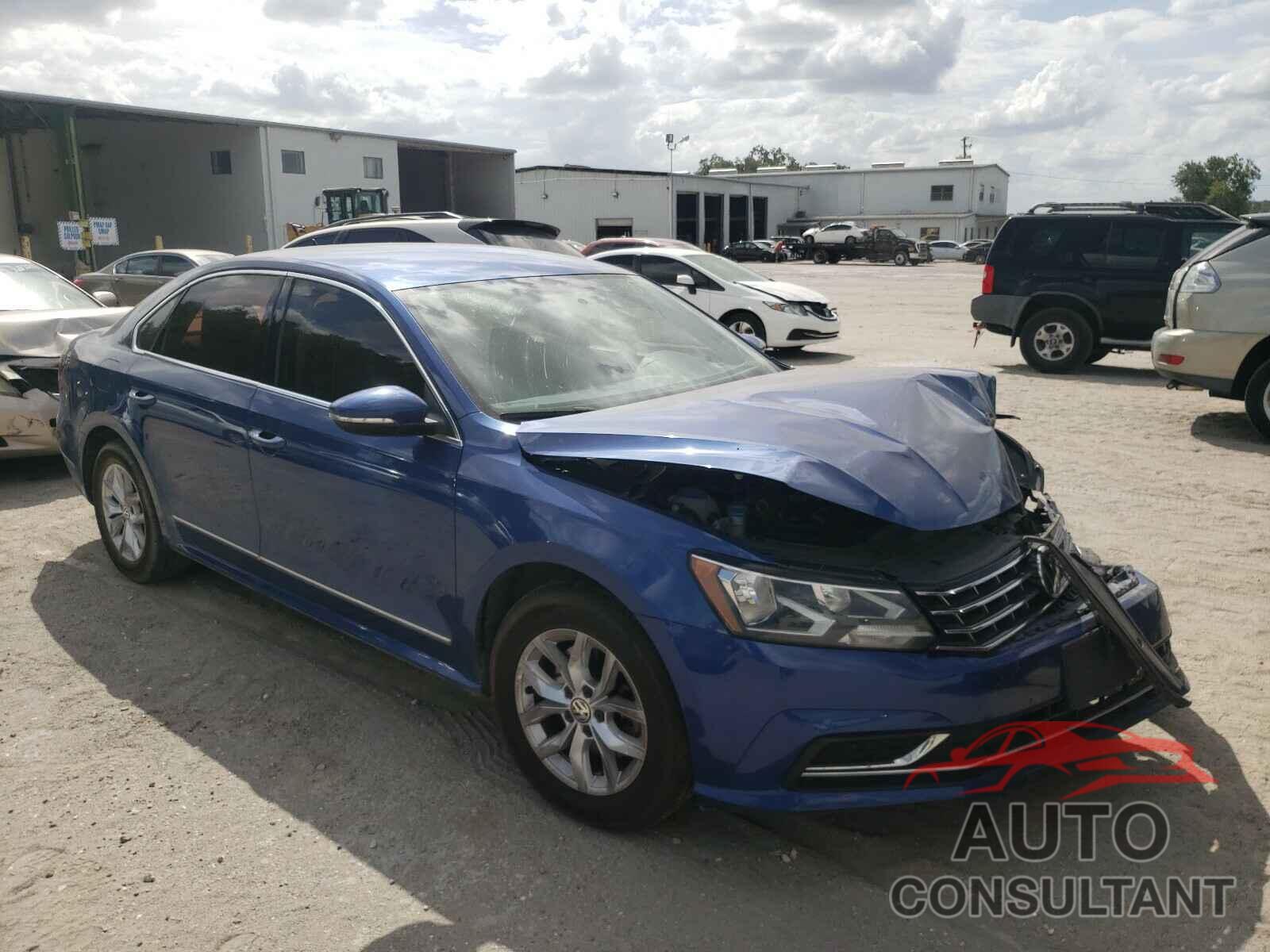 VOLKSWAGEN PASSAT 2017 - 1VWAT7A32HC045851