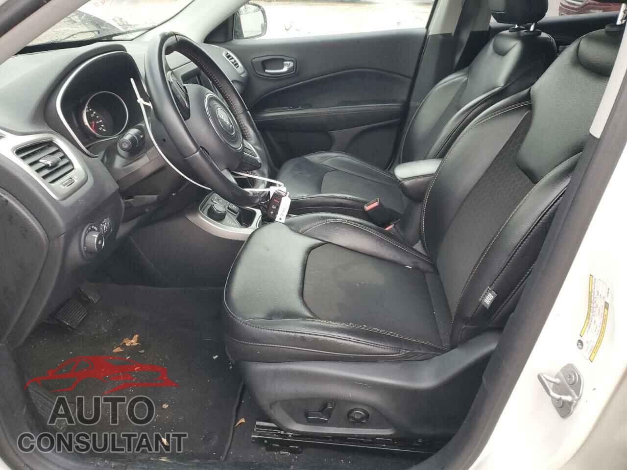 JEEP COMPASS 2018 - 3C4NJDBB2JT238140