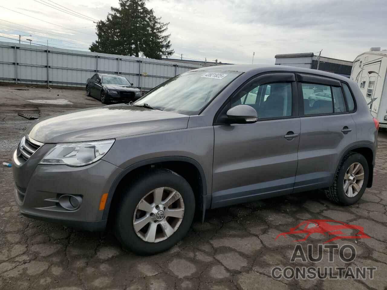 VOLKSWAGEN TIGUAN 2010 - WVGBV7AX1AW535251