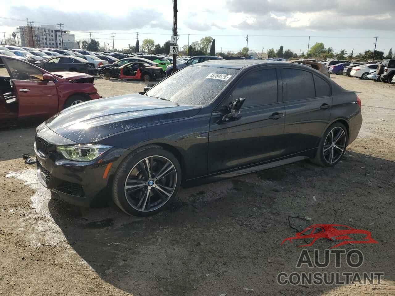 BMW 3 SERIES 2018 - WBA8B3C52JK843349