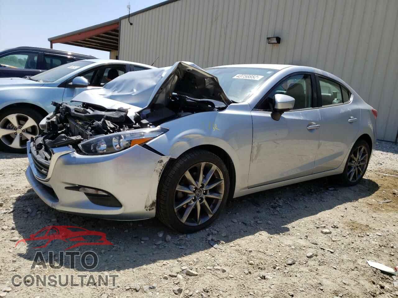 MAZDA 3 2018 - 3MZBN1V32JM213935
