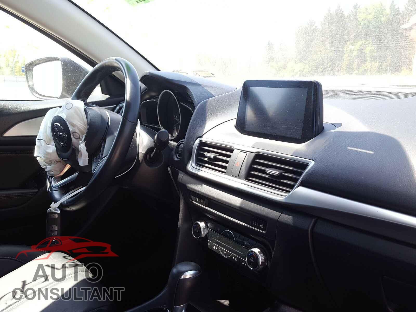 MAZDA 3 2017 - 3MZBN1L75HM117295