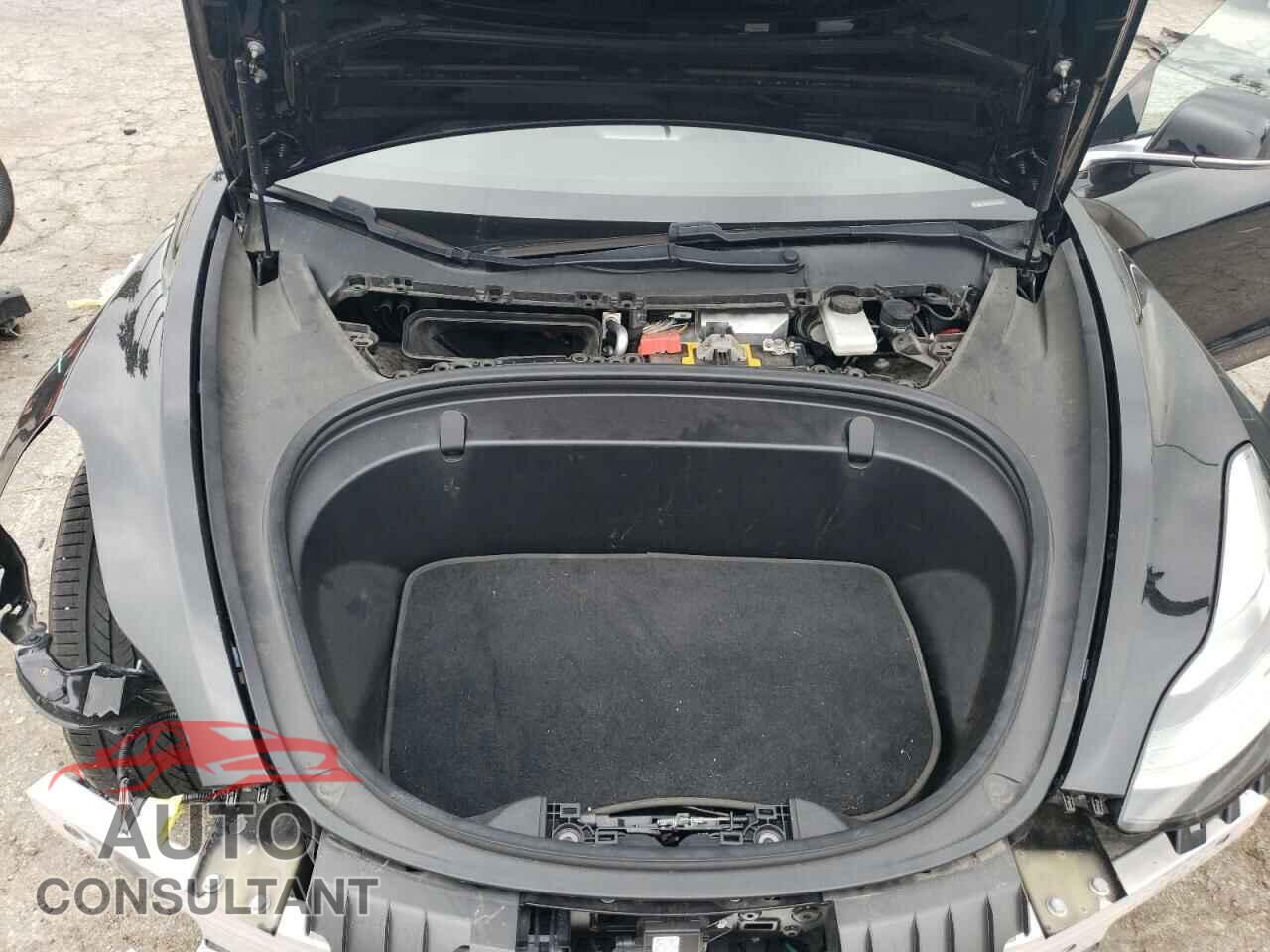 TESLA MODEL 3 2018 - 5YJ3E1EA2JF010702