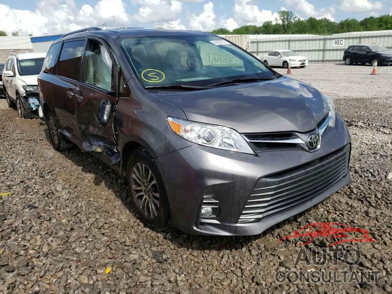 TOYOTA SIENNA 2018 - 5TDYZ3DC6JS922091