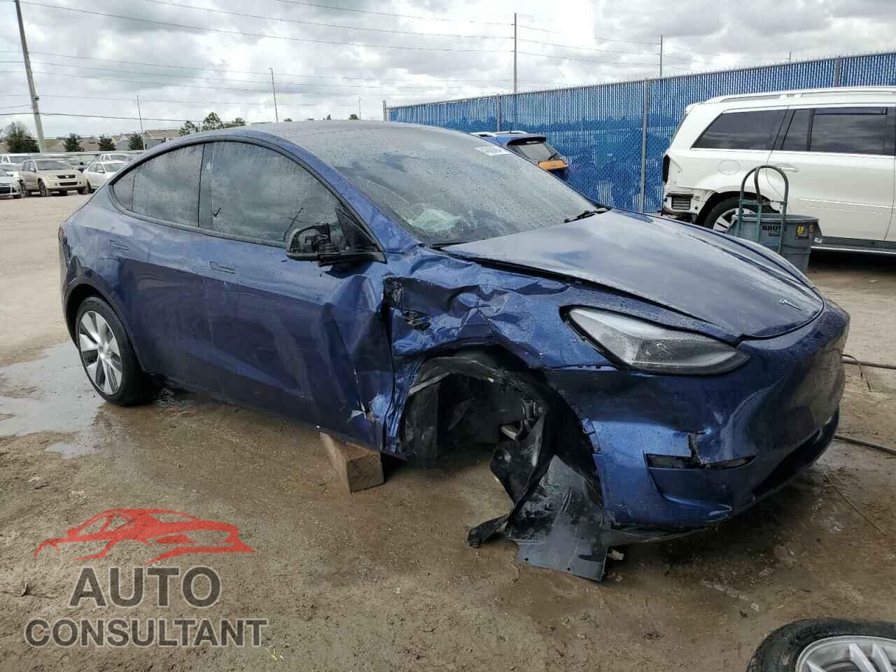 TESLA MODEL Y 2023 - 7SAYGAEE3PF847182