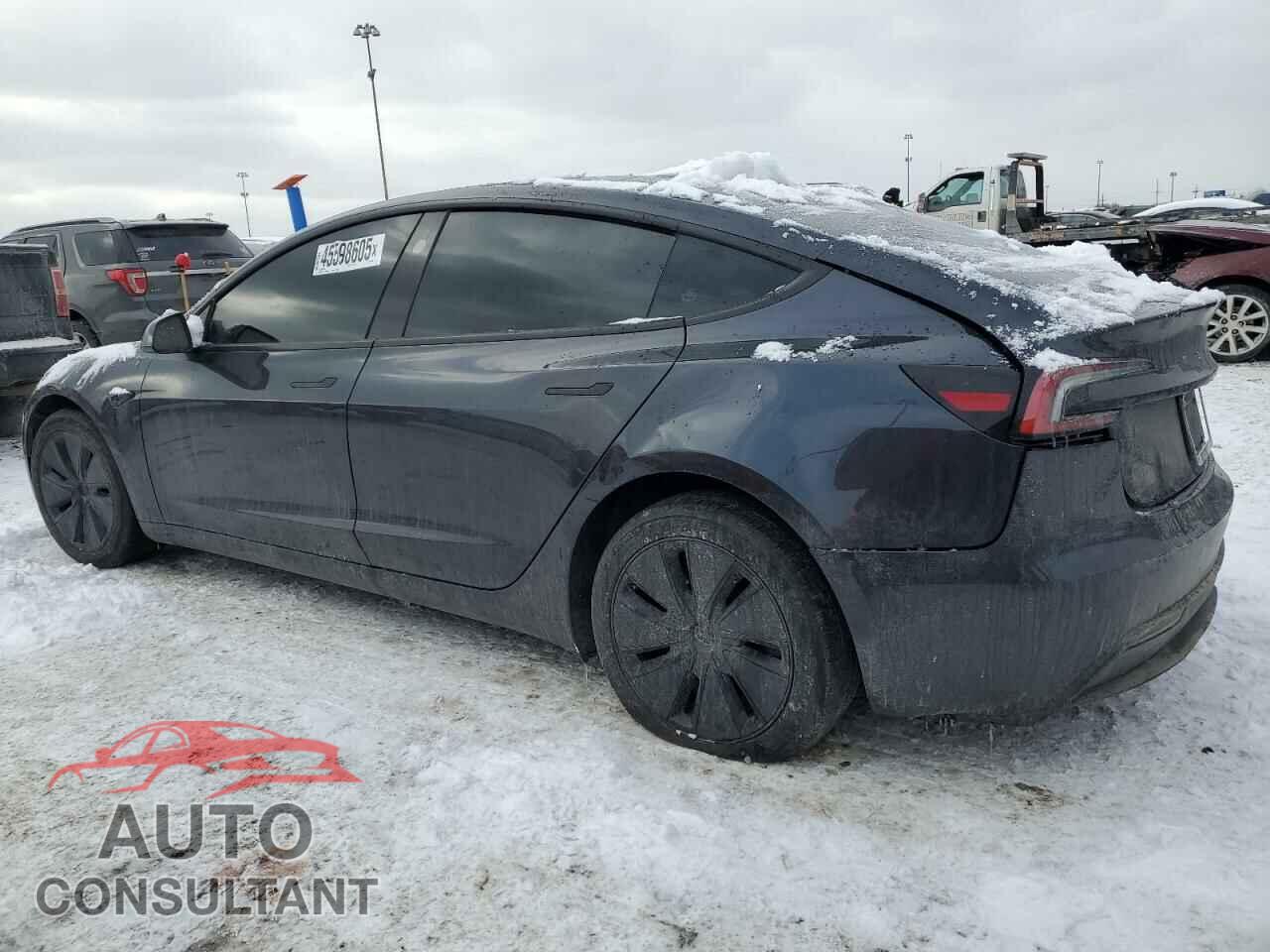 TESLA MODEL 3 2024 - 5YJ3E1EA4RF740140