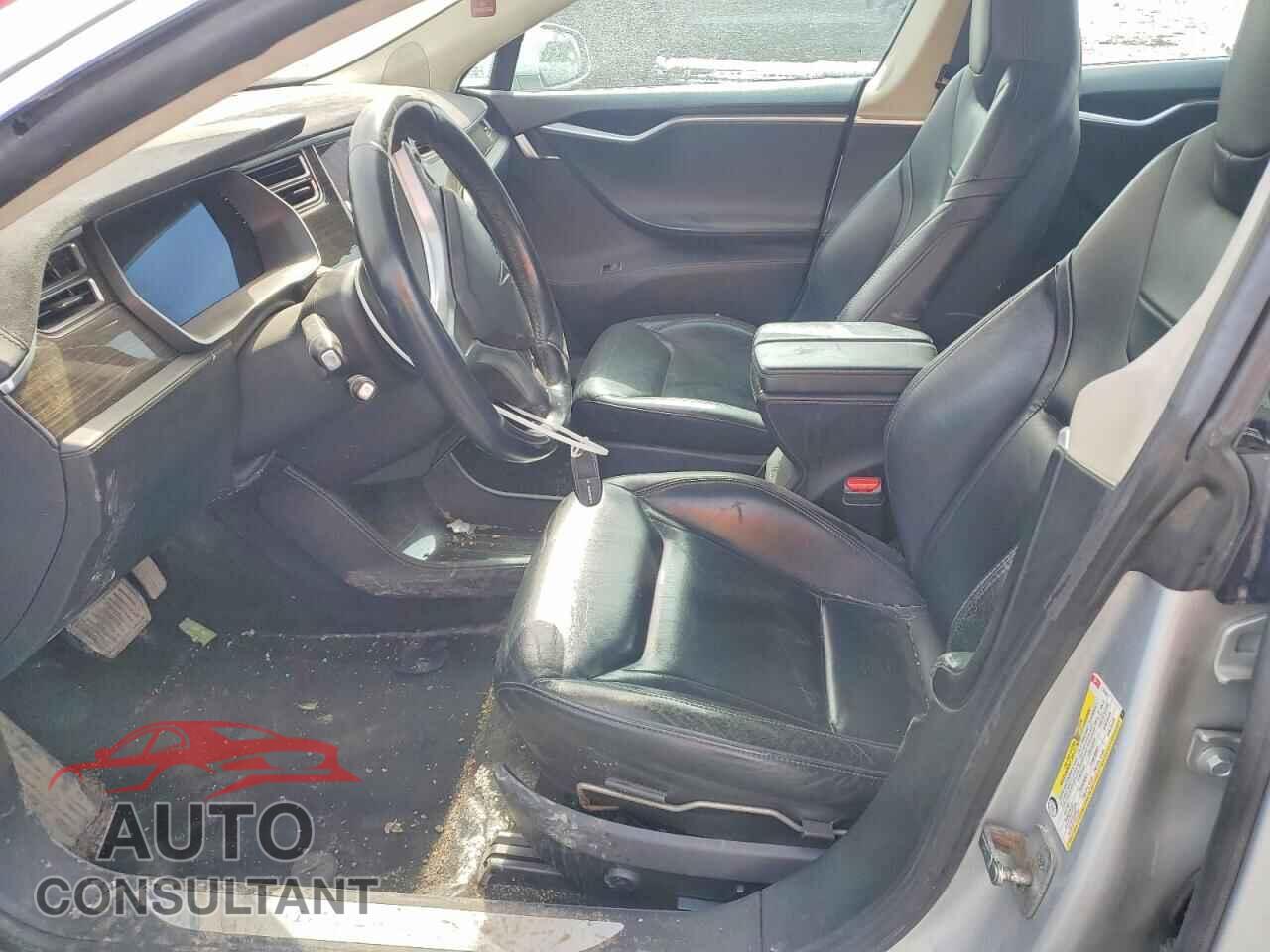 TESLA MODEL S 2015 - 5YJSA1E25FF112986
