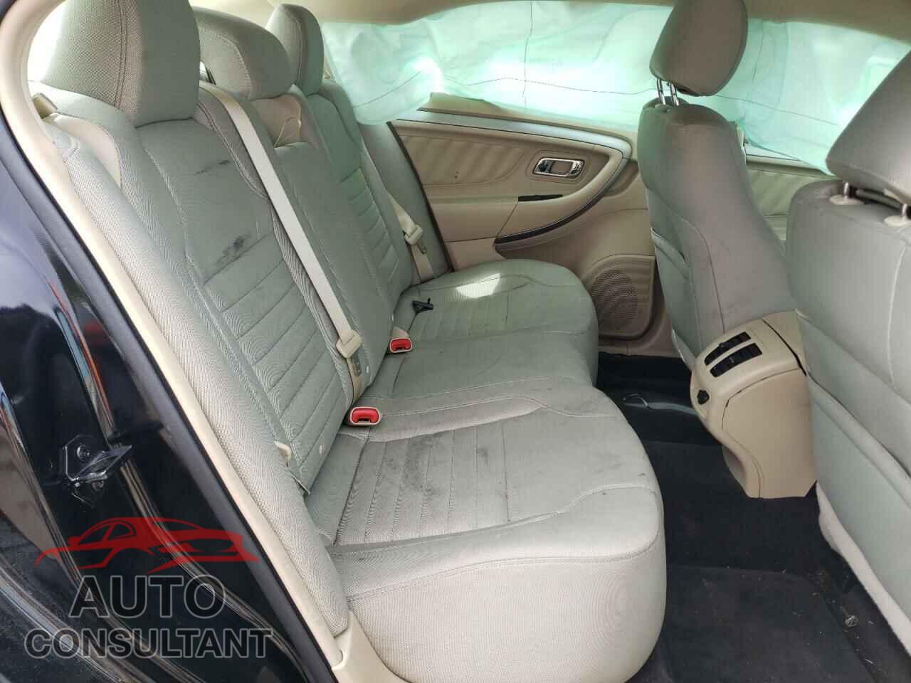 FORD TAURUS 2017 - 1FAHP2D88HG142695