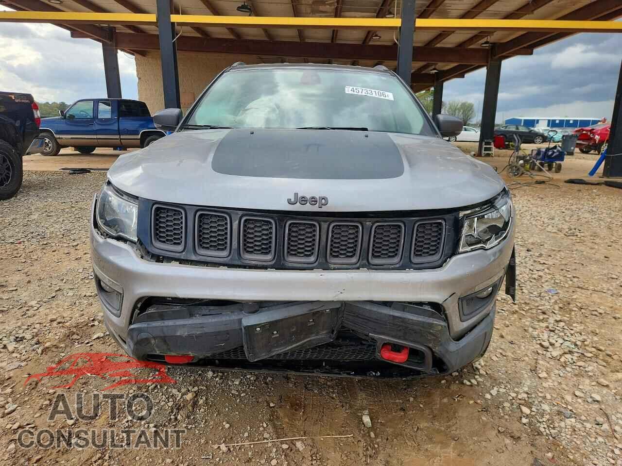 JEEP COMPASS 2017 - 3C4NJDDBXHT681000