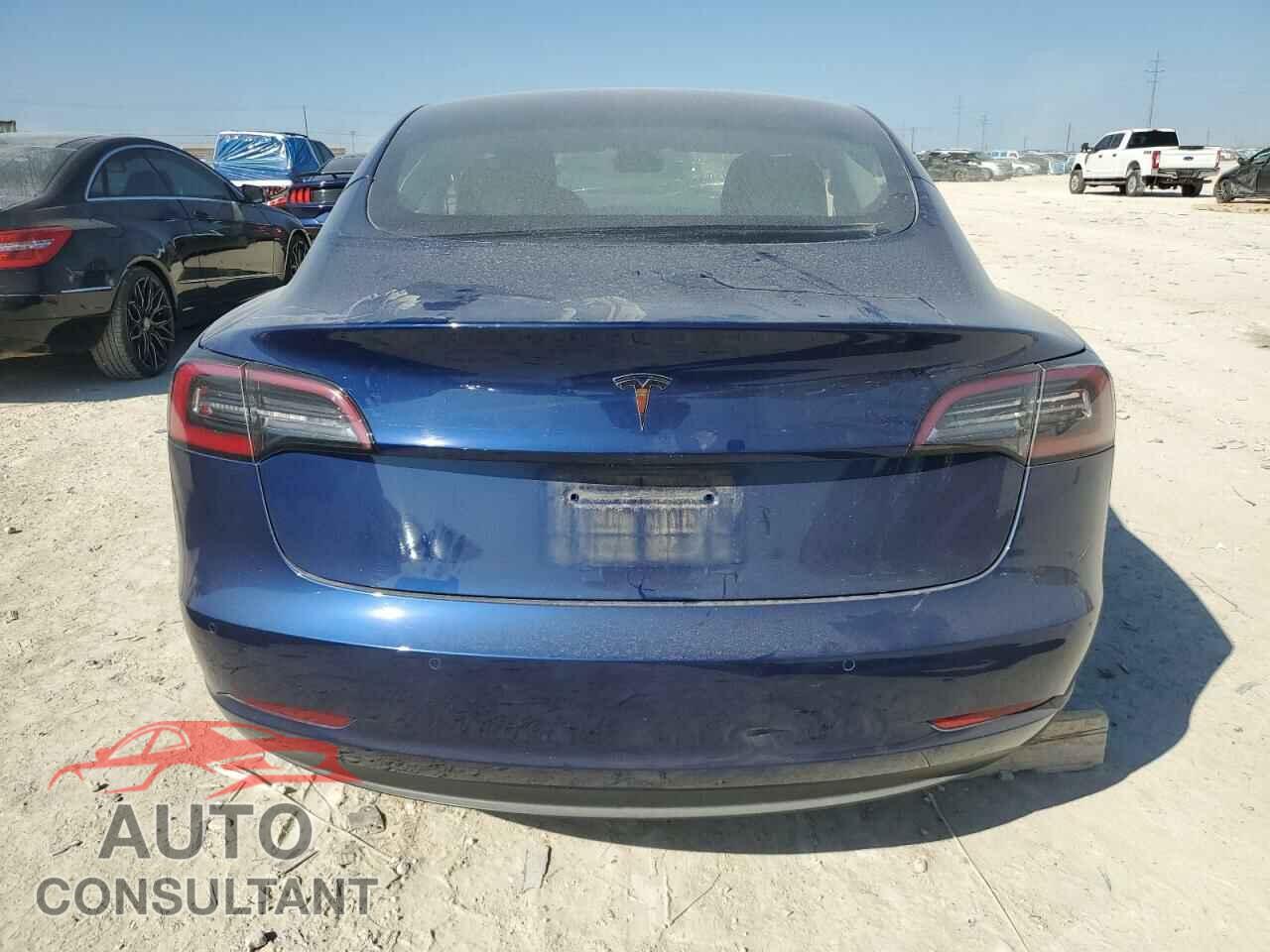 TESLA MODEL 3 2021 - 5YJ3E1EA4MF099662