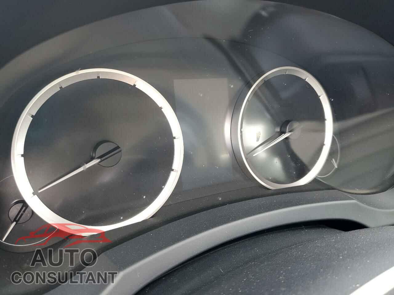 LEXUS IS 2015 - JTHCF1D26F5021510