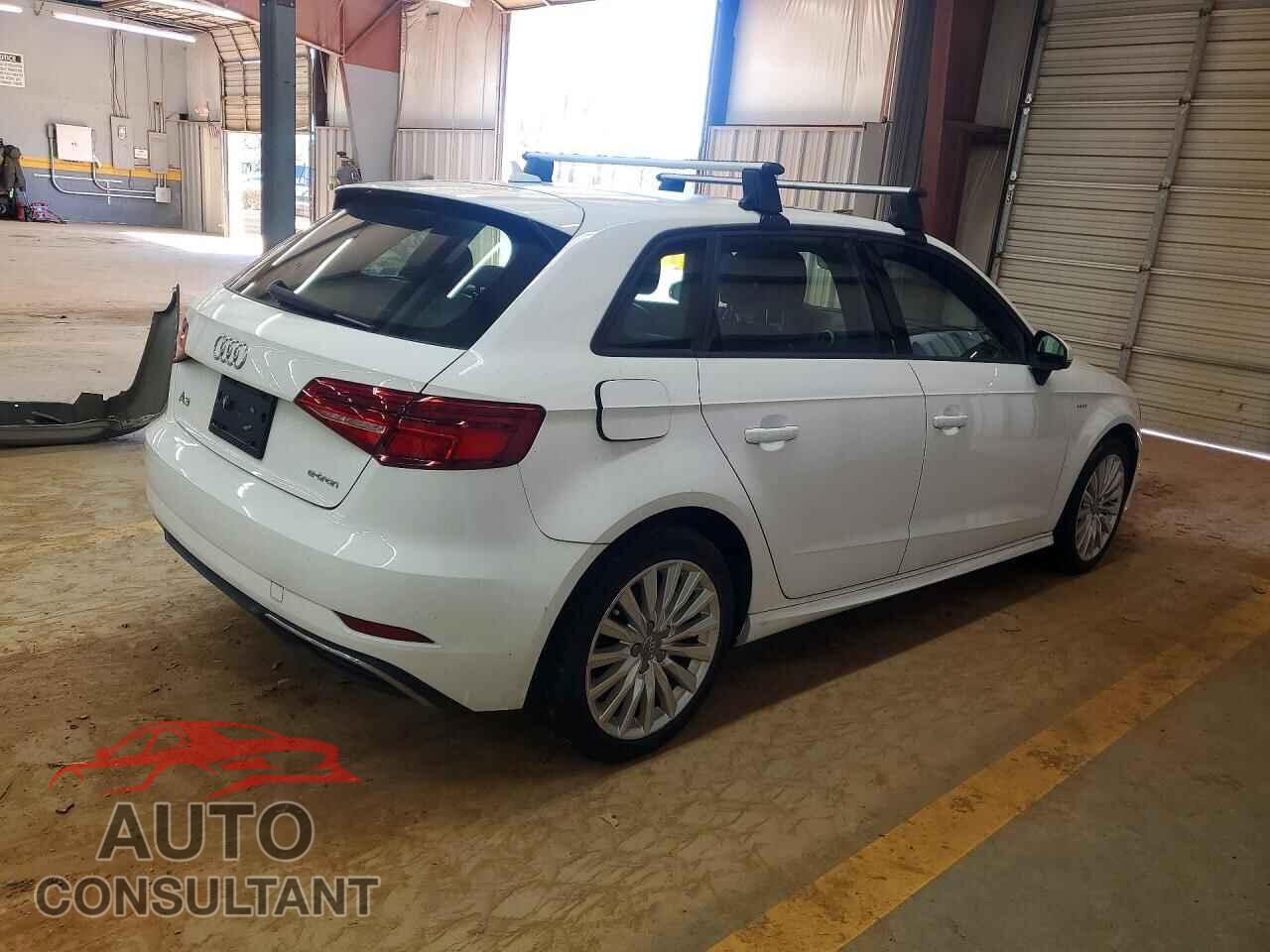 AUDI A3 2017 - WAUUPBFF5HA074165