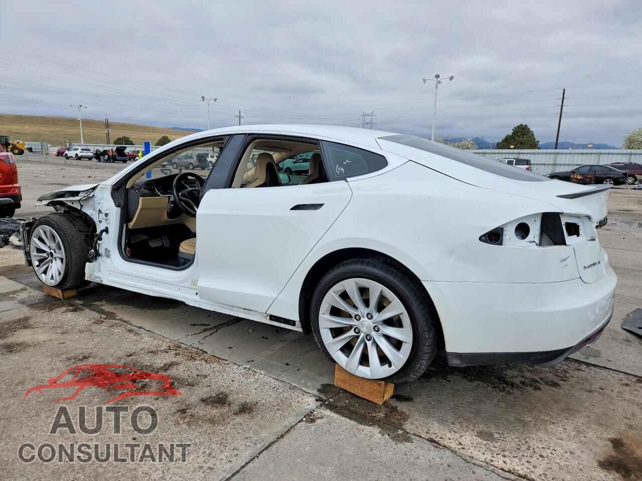 TESLA MODEL S 2013 - 5YJSA1CP6DFP08863
