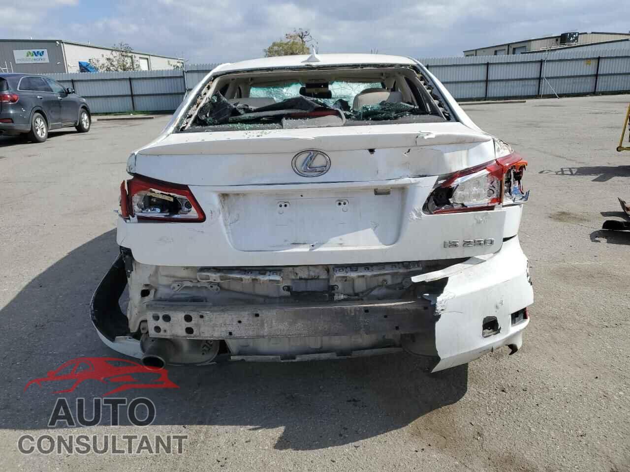 LEXUS IS 2012 - JTHBF5C22C5176054