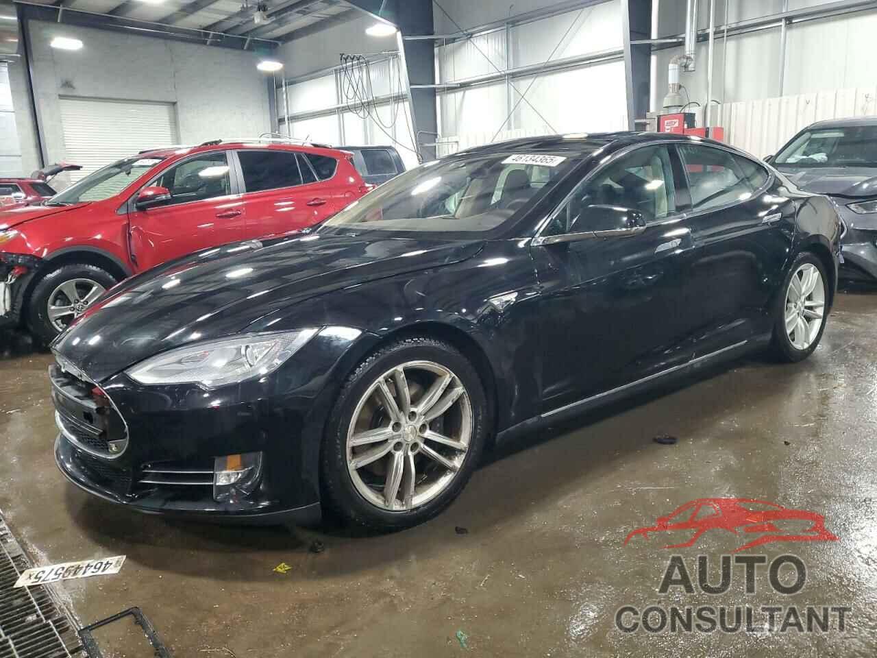 TESLA MODEL S 2013 - 5YJSA1CG6DFP03677