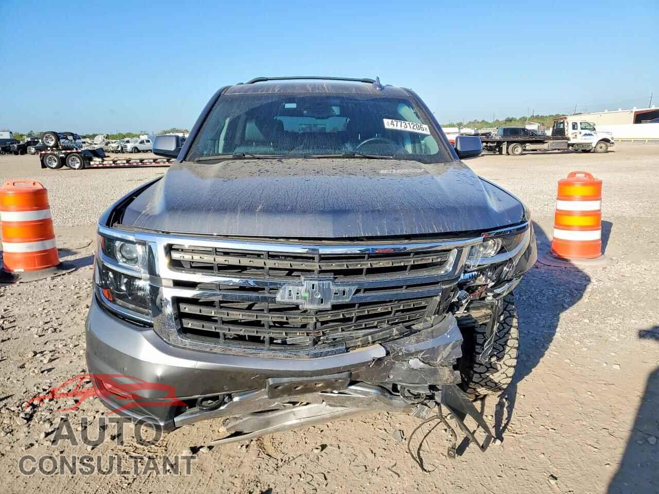 CHEVROLET SUBURBAN 2019 - 1GNSKHKC6KR347380