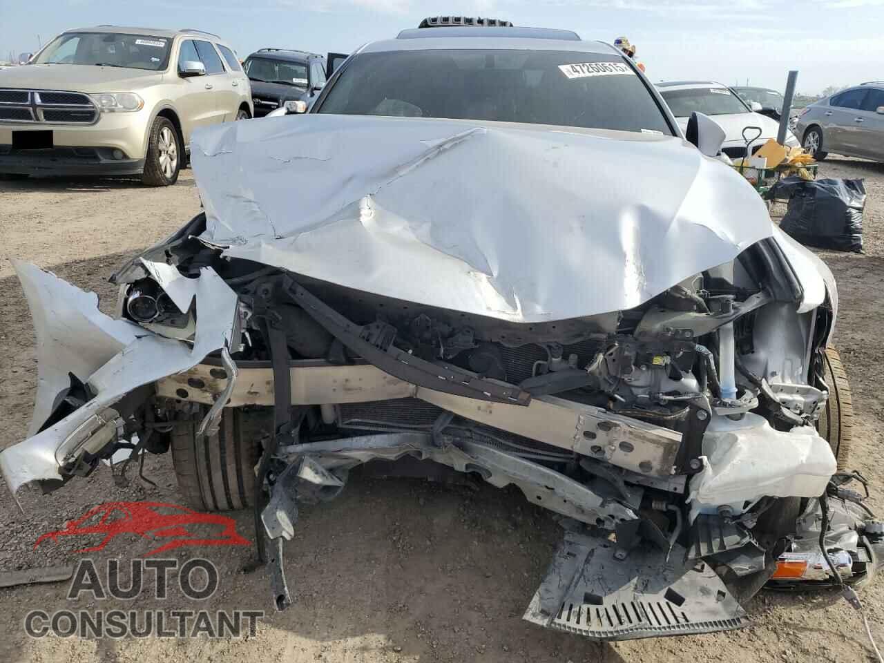 LEXUS IS 2015 - JTHBF1D22F5055603