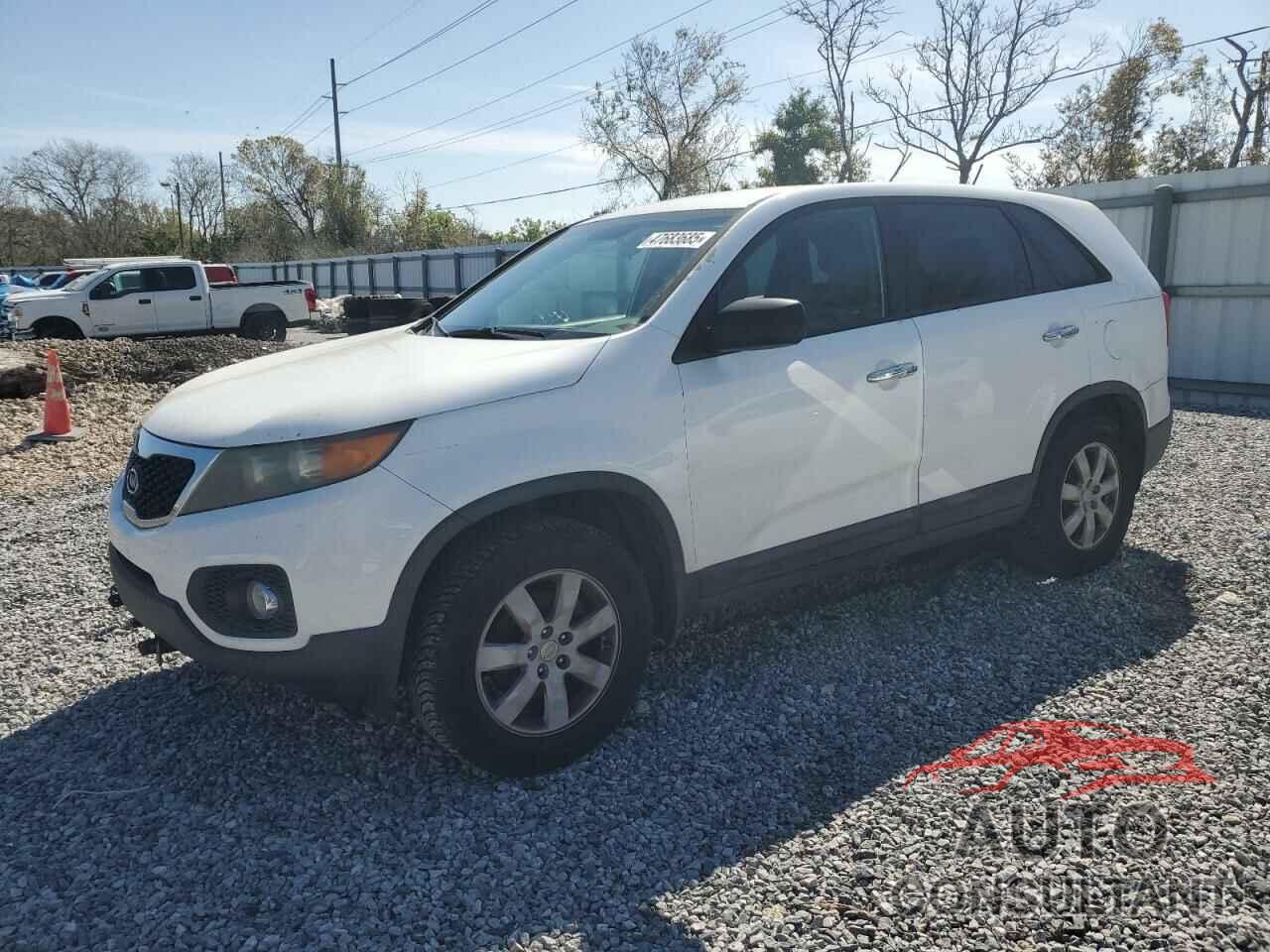 KIA SORENTO 2011 - 5XYKT3A12BG012477