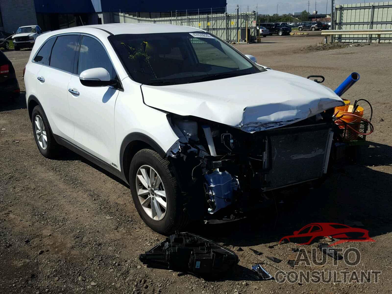 KIA SORENTO LX 2019 - 5XYPGDA52KG474699