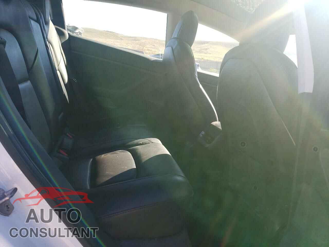TESLA MODEL 3 2020 - 5YJ3E1EA4LF659324