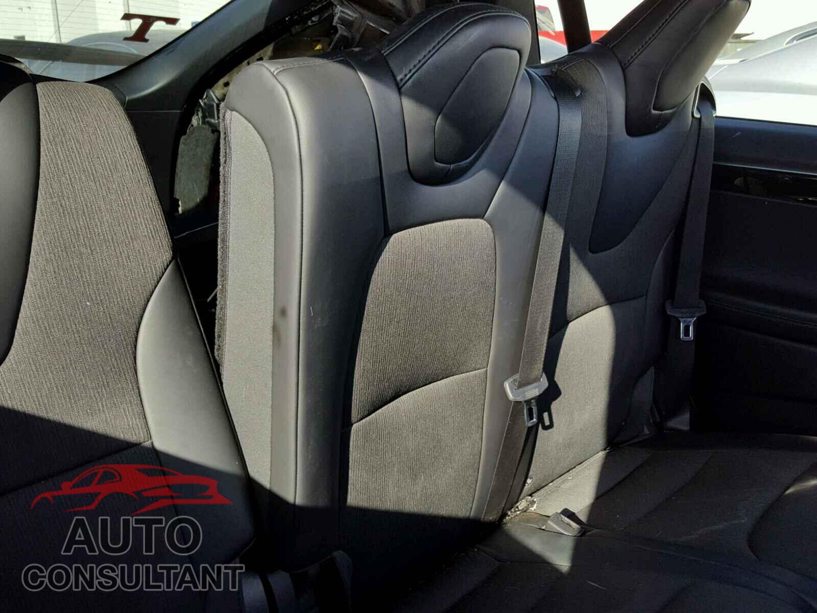 TESLA MODEL X 2017 - 5YJXCAE21HF074546