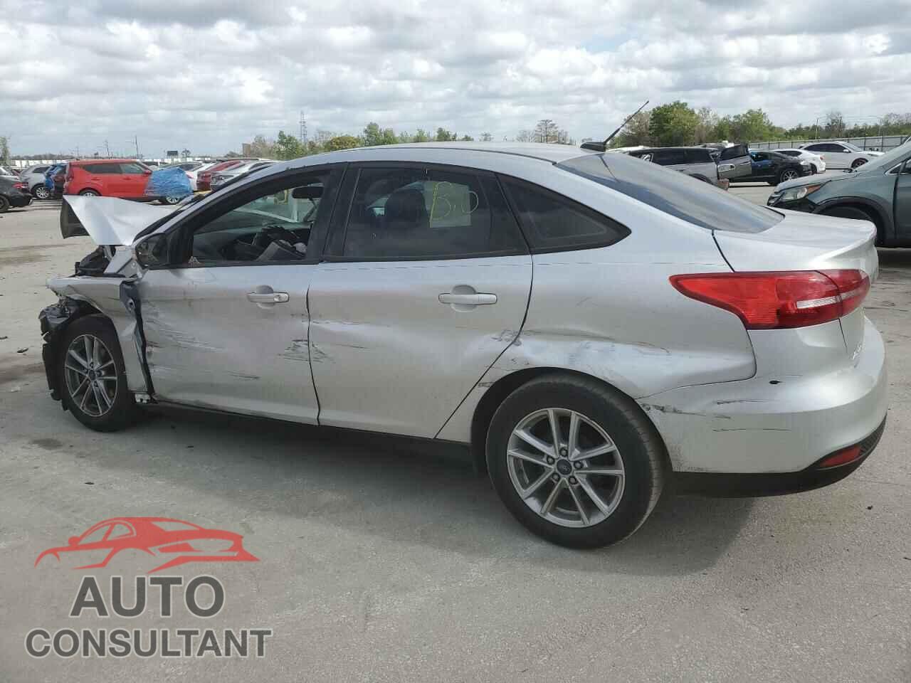 FORD FOCUS 2016 - 1FADP3F23GL236017